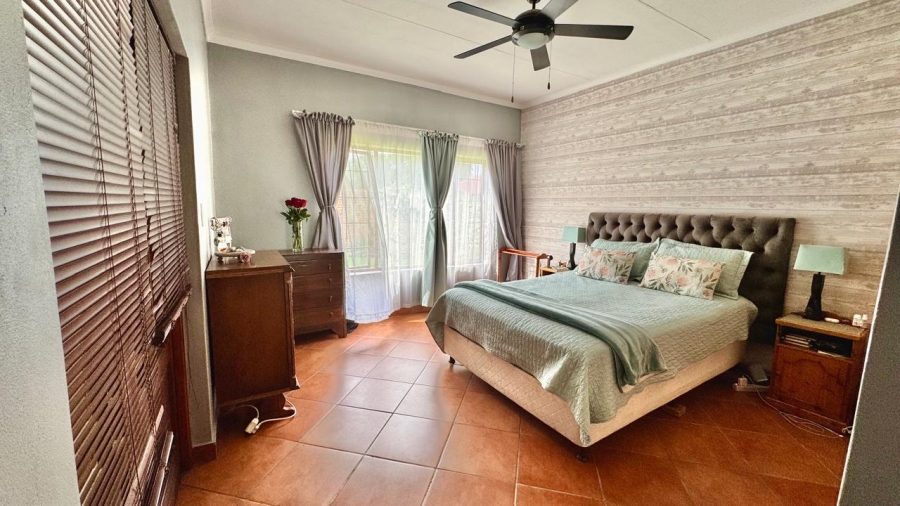 4 Bedroom Property for Sale in Thatchfield Estate Gauteng