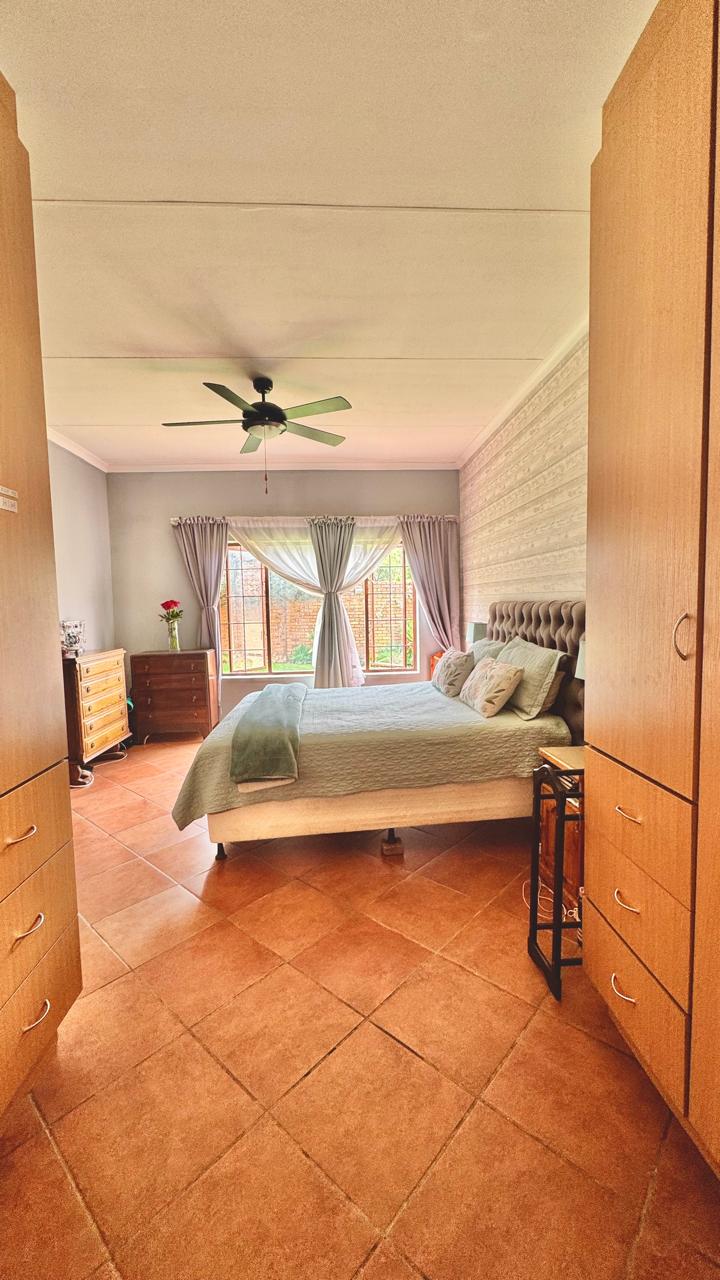 4 Bedroom Property for Sale in Thatchfield Estate Gauteng