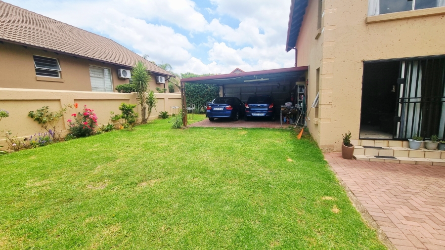 4 Bedroom Property for Sale in Halfway Gardens Gauteng