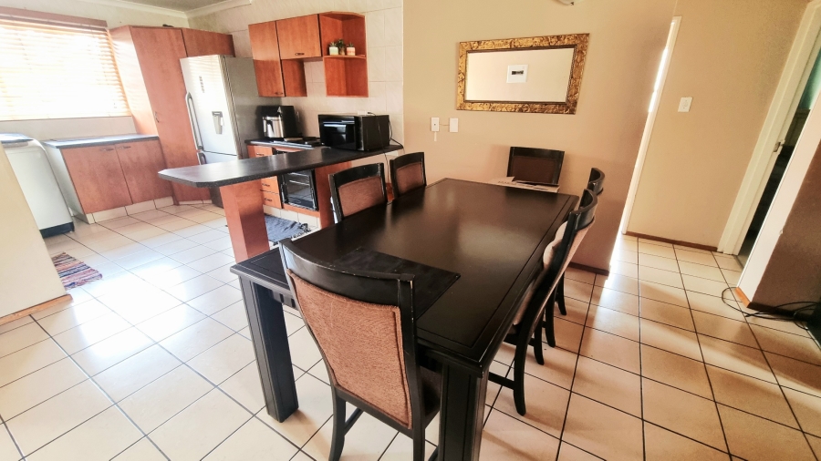 4 Bedroom Property for Sale in Halfway Gardens Gauteng