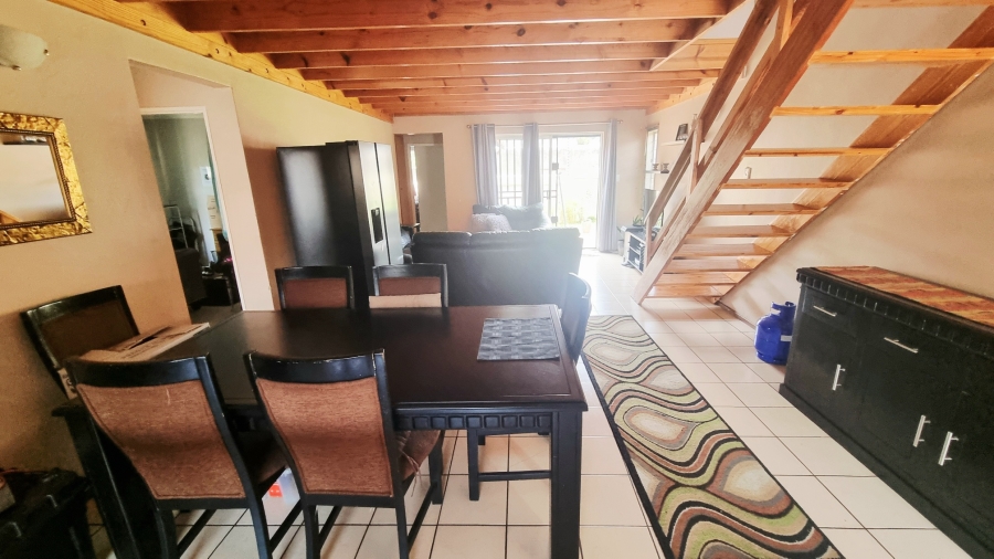 4 Bedroom Property for Sale in Halfway Gardens Gauteng