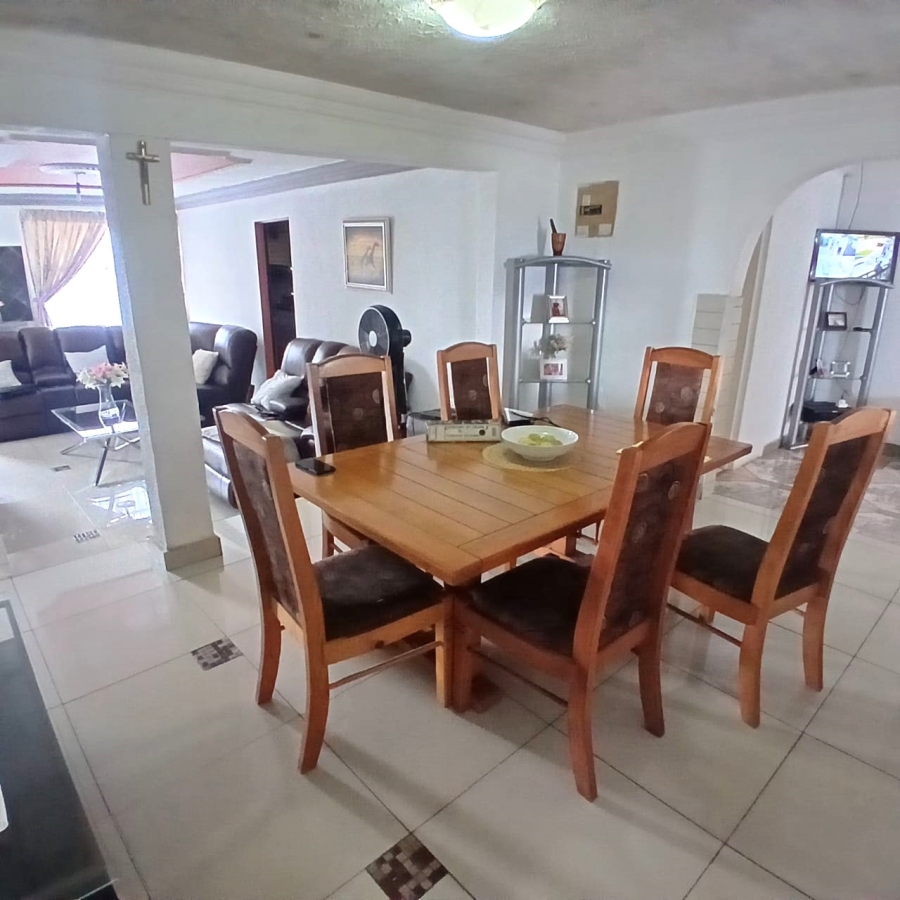 4 Bedroom Property for Sale in Vosloorus Ext 14 Gauteng