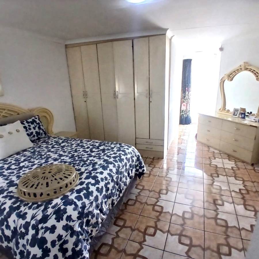 4 Bedroom Property for Sale in Vosloorus Ext 14 Gauteng