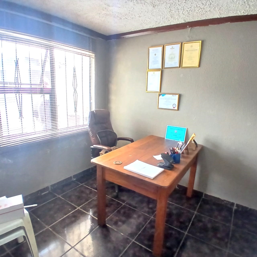 4 Bedroom Property for Sale in Vosloorus Ext 14 Gauteng