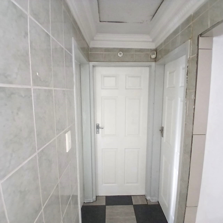 4 Bedroom Property for Sale in Vosloorus Ext 14 Gauteng