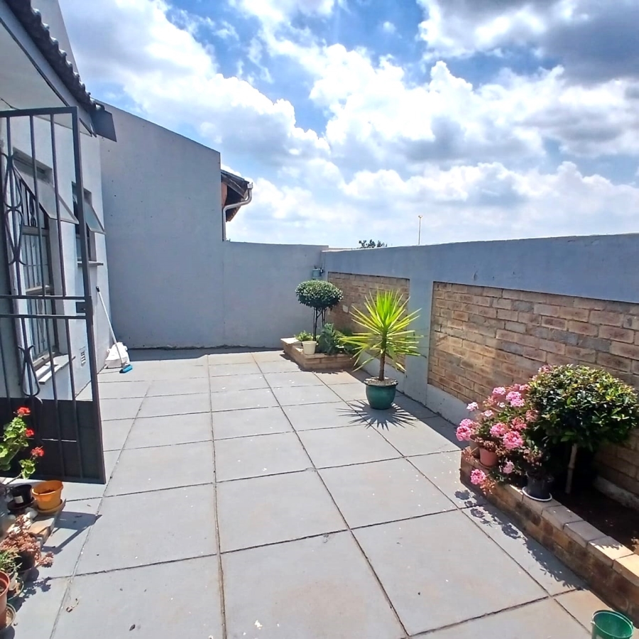4 Bedroom Property for Sale in Vosloorus Ext 14 Gauteng