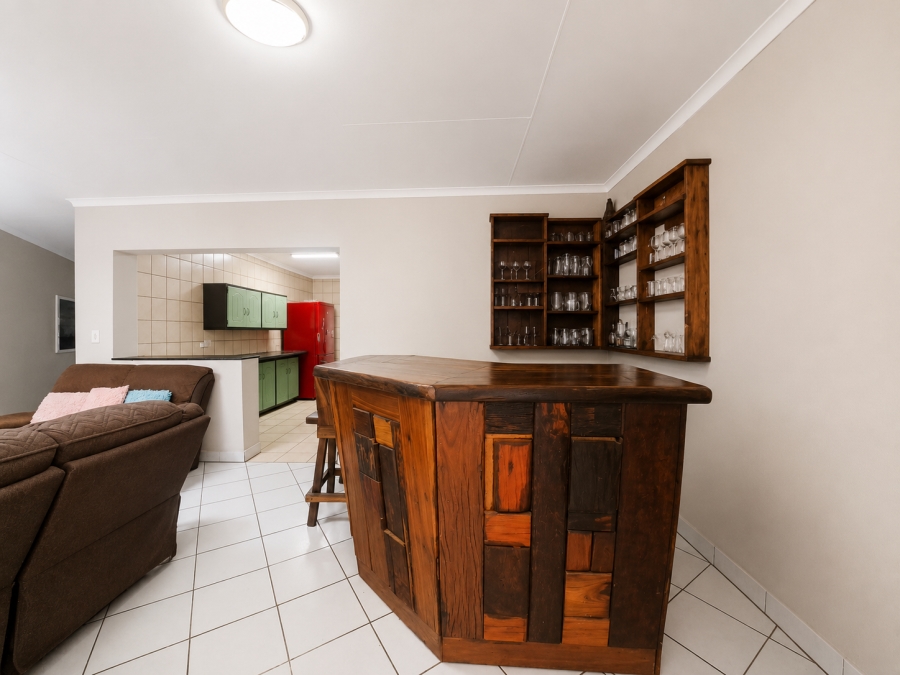 3 Bedroom Property for Sale in Falcon Ridge Gauteng