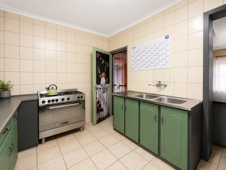 3 Bedroom Property for Sale in Falcon Ridge Gauteng