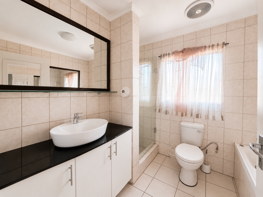 3 Bedroom Property for Sale in Falcon Ridge Gauteng