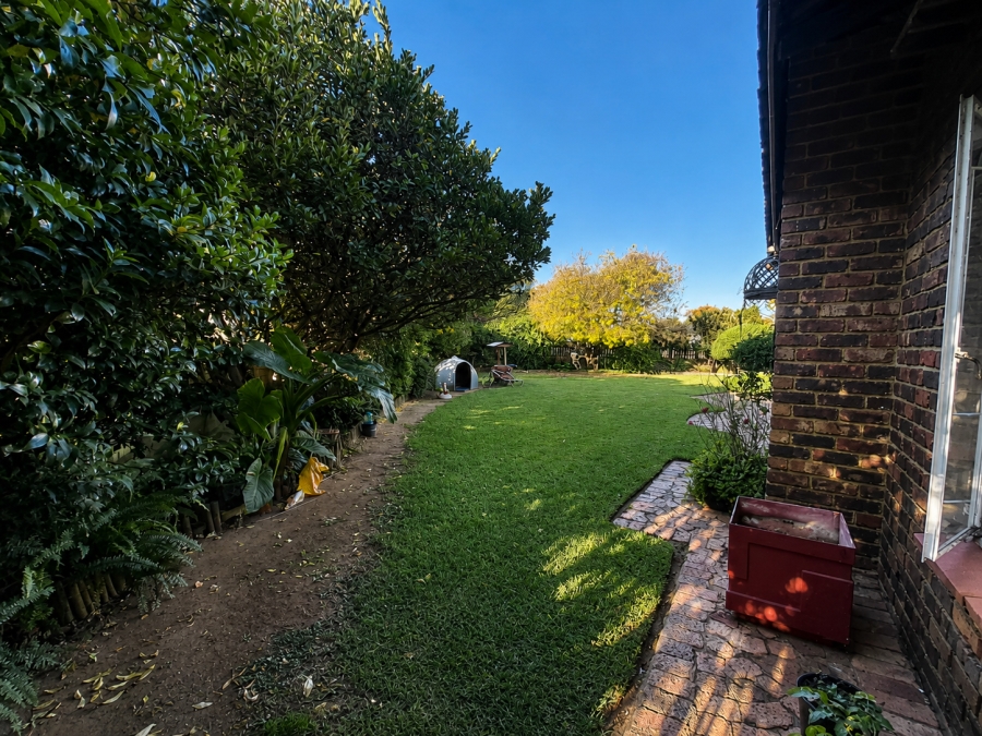 3 Bedroom Property for Sale in Falcon Ridge Gauteng