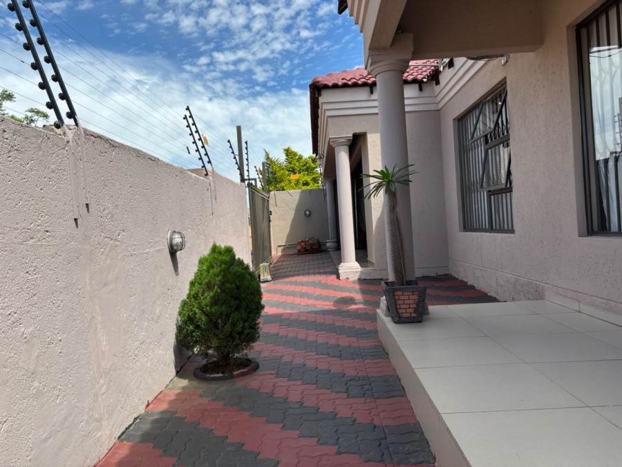 3 Bedroom Property for Sale in Winterveldt Gauteng