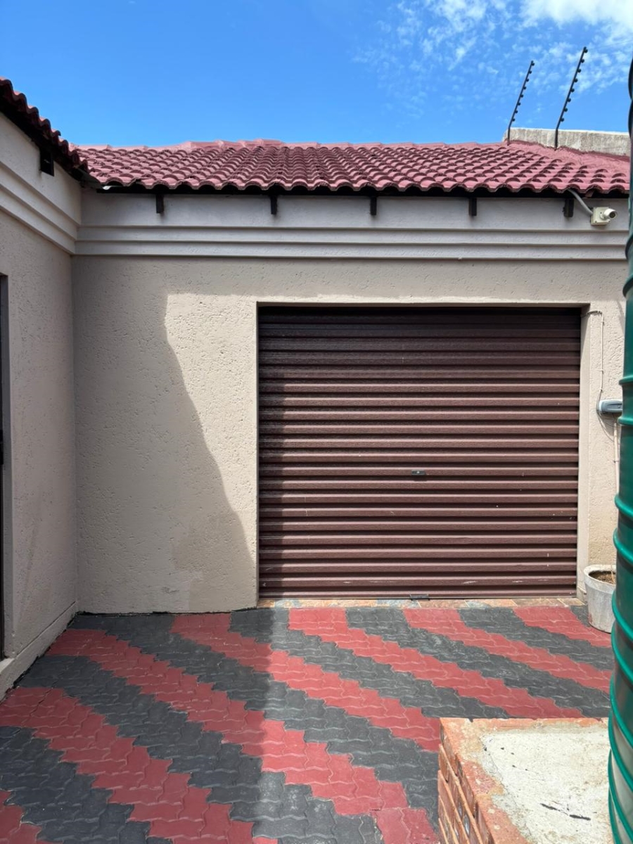 3 Bedroom Property for Sale in Winterveldt Gauteng