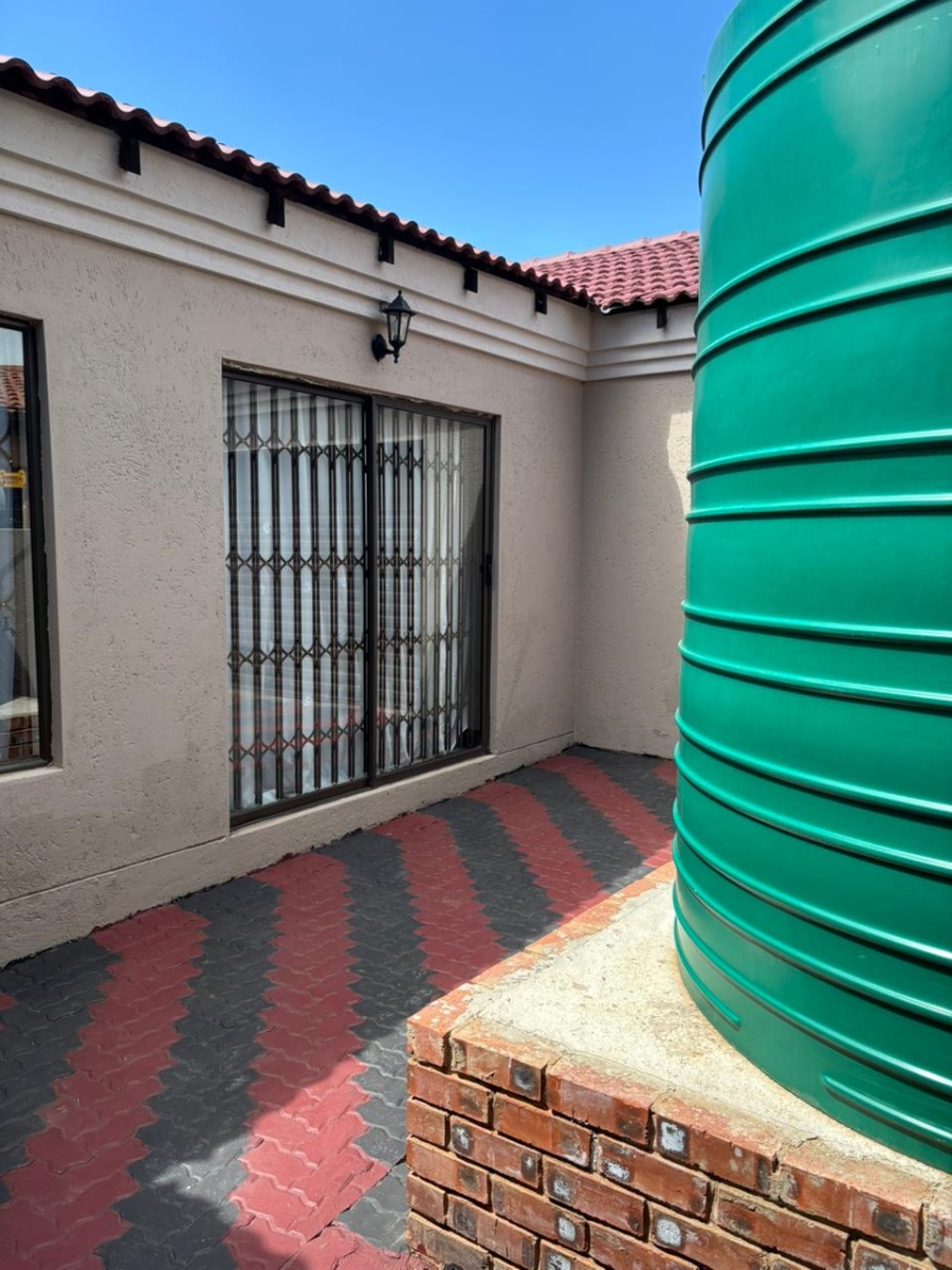 3 Bedroom Property for Sale in Winterveldt Gauteng