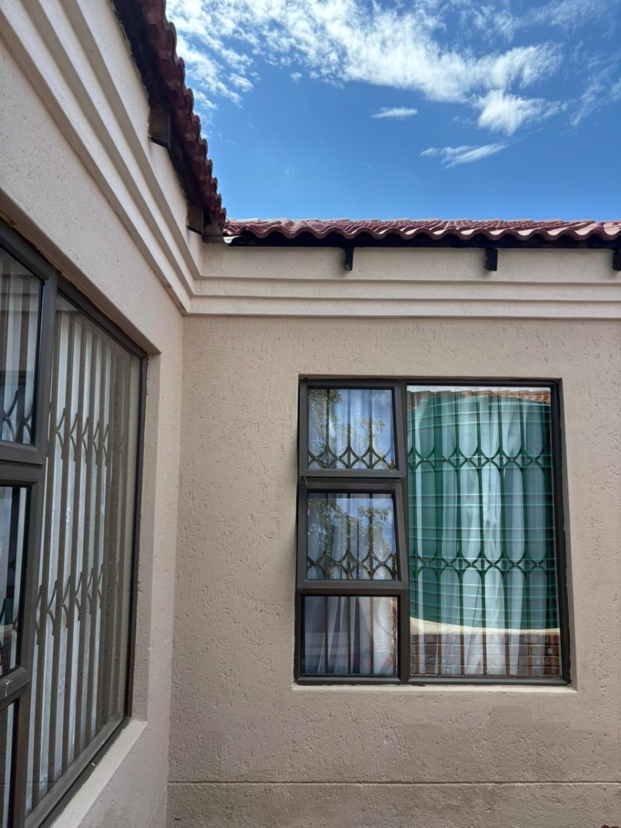 3 Bedroom Property for Sale in Winterveldt Gauteng