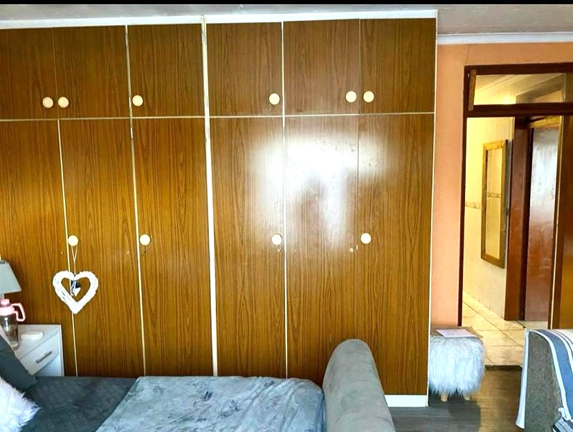 3 Bedroom Property for Sale in Admin Gauteng