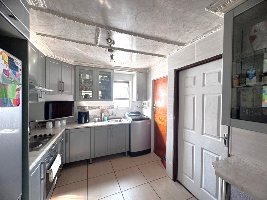 3 Bedroom Property for Sale in Protea Glen Gauteng