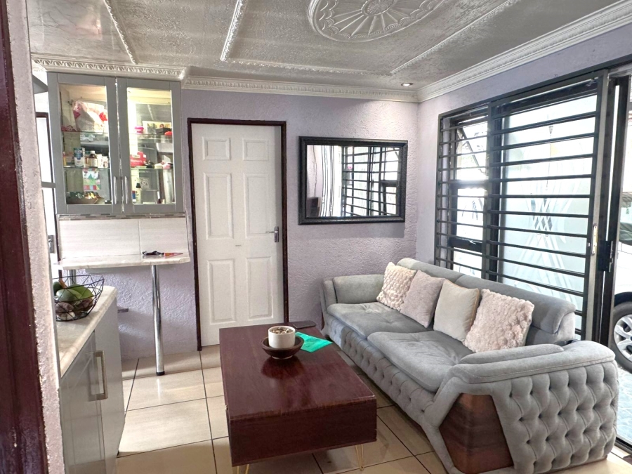 3 Bedroom Property for Sale in Protea Glen Gauteng