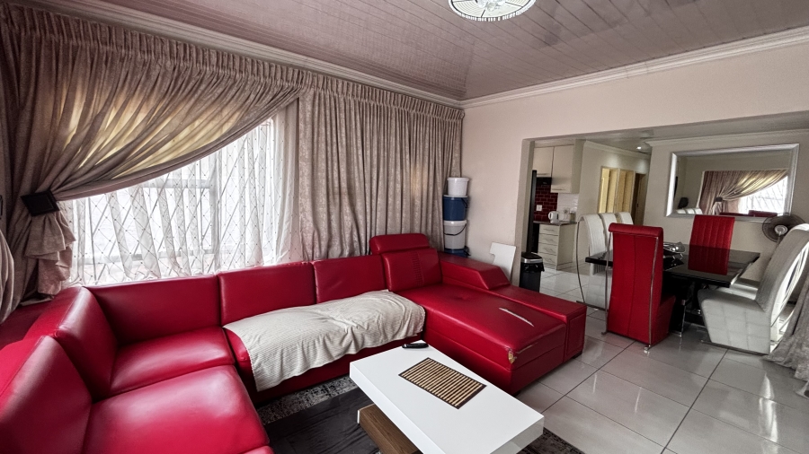 3 Bedroom Property for Sale in Birch Acres Gauteng