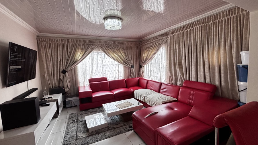 3 Bedroom Property for Sale in Birch Acres Gauteng