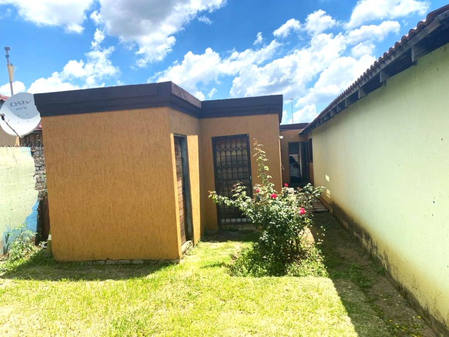 5 Bedroom Property for Sale in Tsakane Ext 1 Gauteng