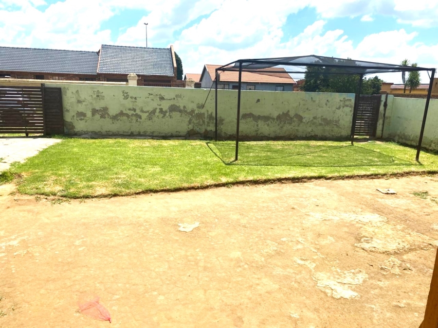 5 Bedroom Property for Sale in Tsakane Ext 1 Gauteng