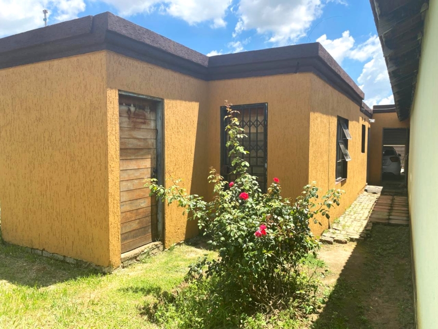 5 Bedroom Property for Sale in Tsakane Ext 1 Gauteng