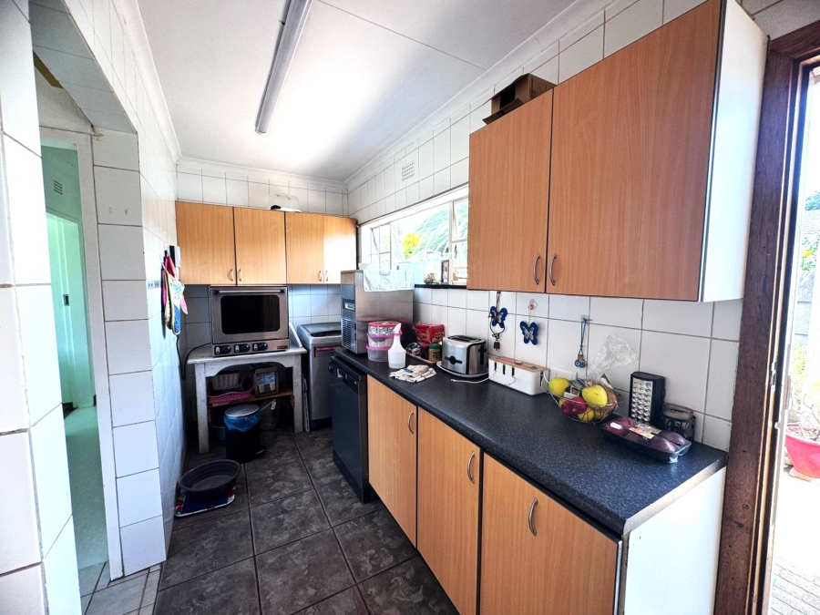 4 Bedroom Property for Sale in Klippoortje Gauteng