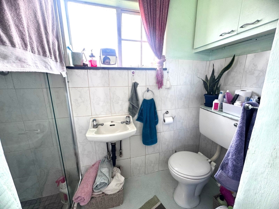 4 Bedroom Property for Sale in Klippoortje Gauteng