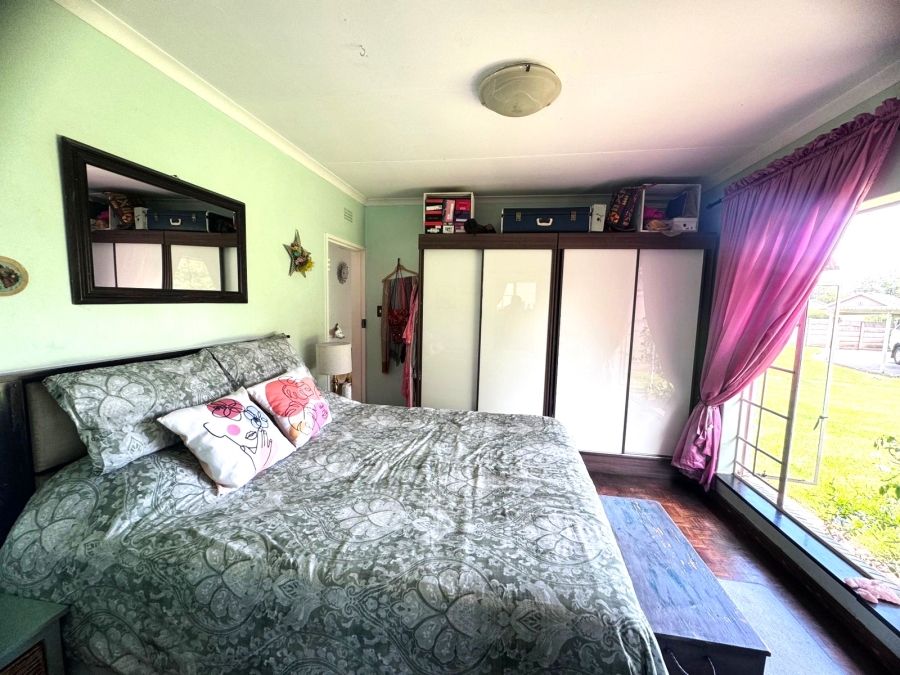 4 Bedroom Property for Sale in Klippoortje Gauteng