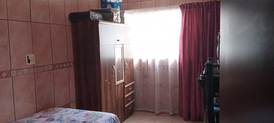 3 Bedroom Property for Sale in Etwatwa Gauteng