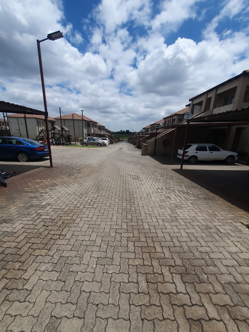 2 Bedroom Property for Sale in Elspark Gauteng