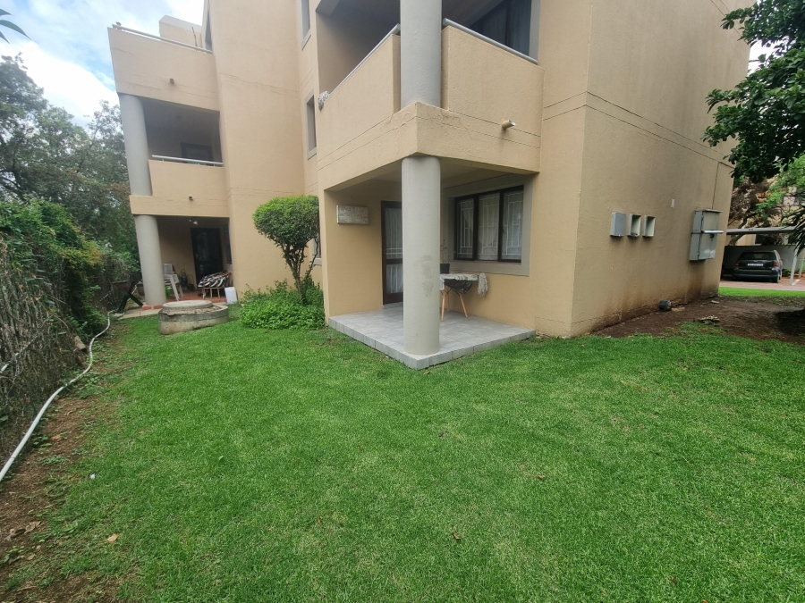 To Let 1 Bedroom Property for Rent in Weltevreden Park Gauteng