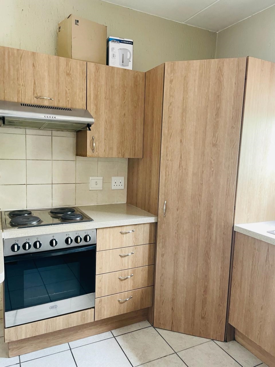 2 Bedroom Property for Sale in Douglasdale Gauteng