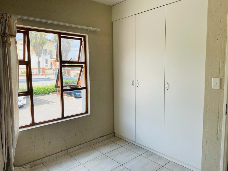 2 Bedroom Property for Sale in Douglasdale Gauteng
