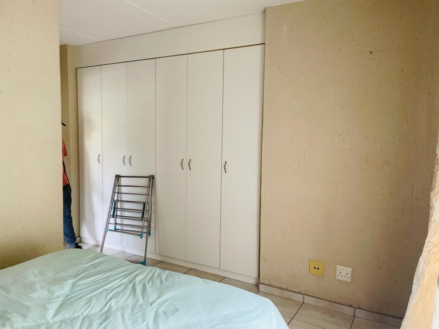 2 Bedroom Property for Sale in Douglasdale Gauteng