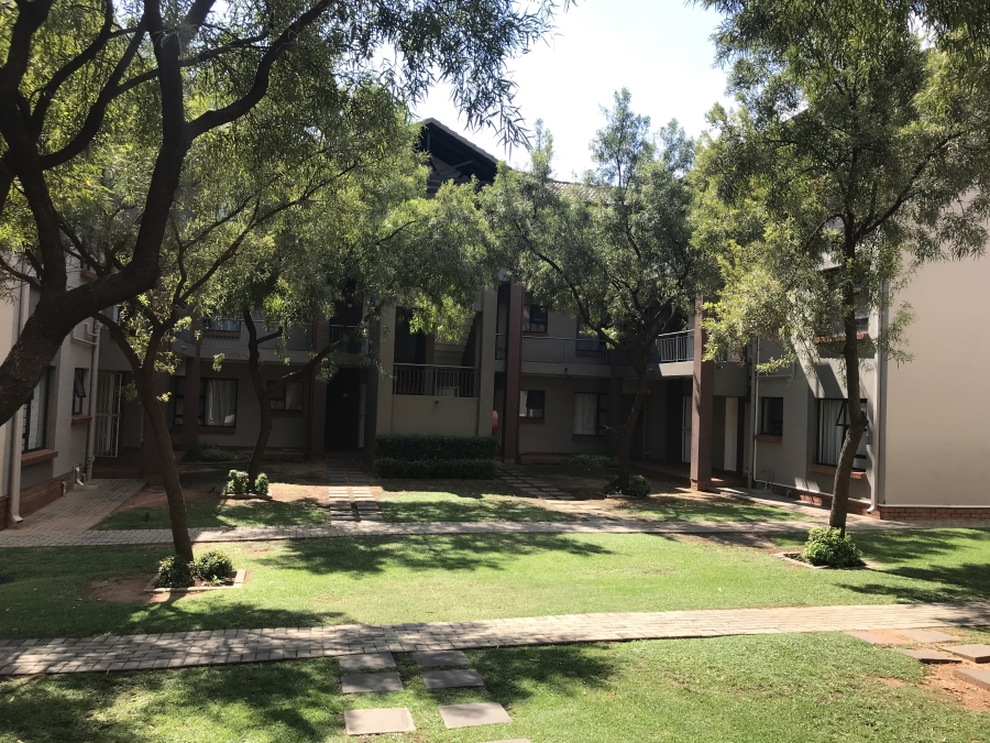 To Let 2 Bedroom Property for Rent in North Riding Gauteng