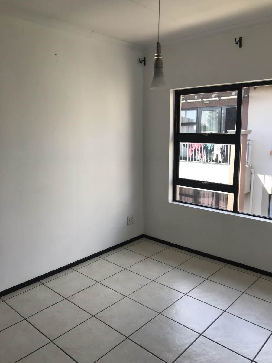 To Let 2 Bedroom Property for Rent in North Riding Gauteng