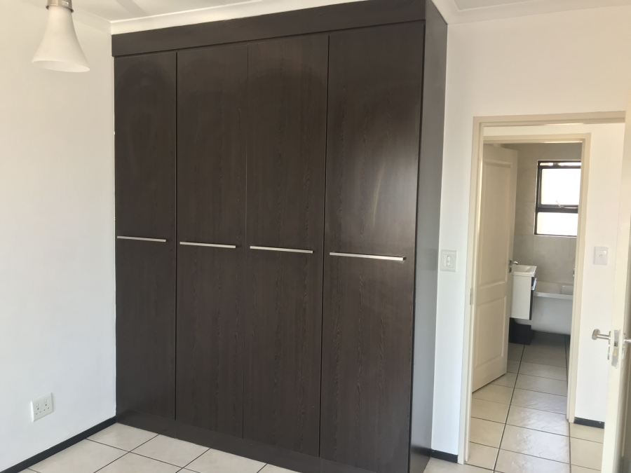 To Let 2 Bedroom Property for Rent in North Riding Gauteng