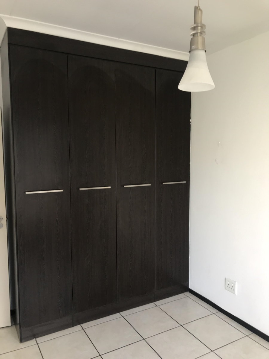 To Let 2 Bedroom Property for Rent in North Riding Gauteng