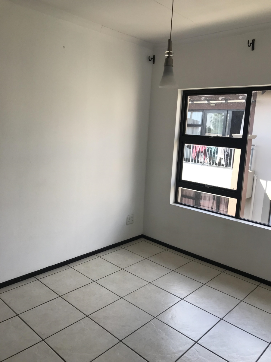 To Let 2 Bedroom Property for Rent in North Riding Gauteng