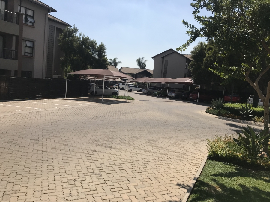 To Let 2 Bedroom Property for Rent in North Riding Gauteng