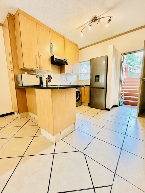 2 Bedroom Property for Sale in Lonehill Gauteng