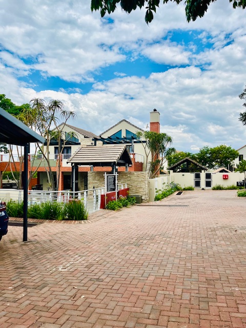 2 Bedroom Property for Sale in Lonehill Gauteng