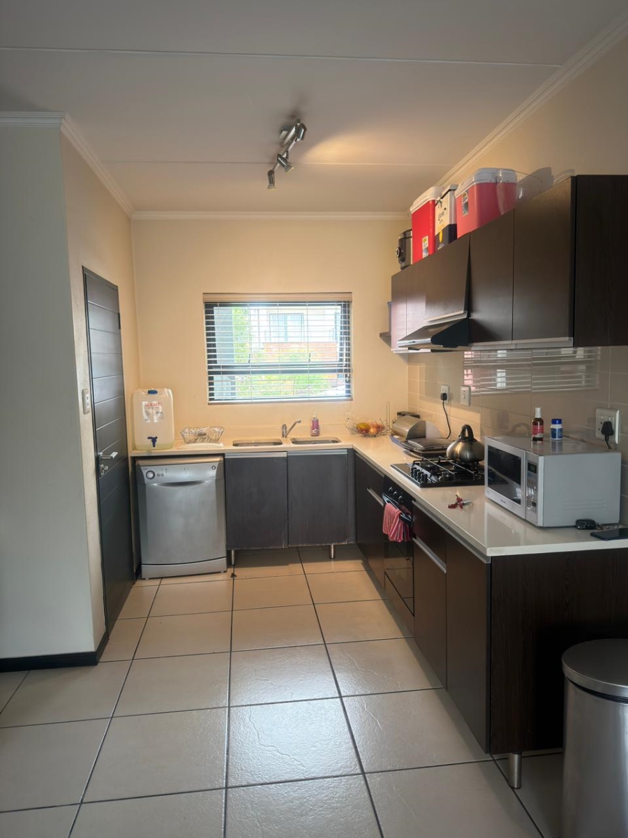 To Let 2 Bedroom Property for Rent in Dainfern Gauteng