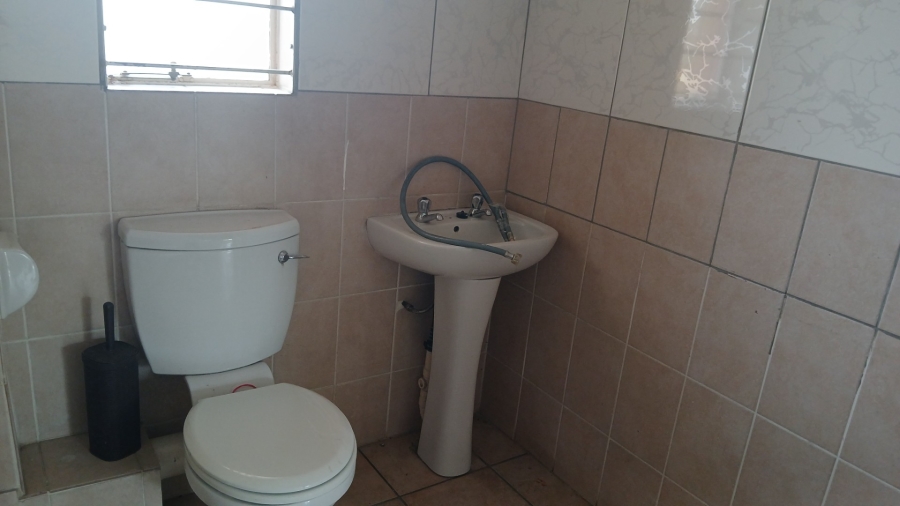 To Let 2 Bedroom Property for Rent in Sundowner Gauteng