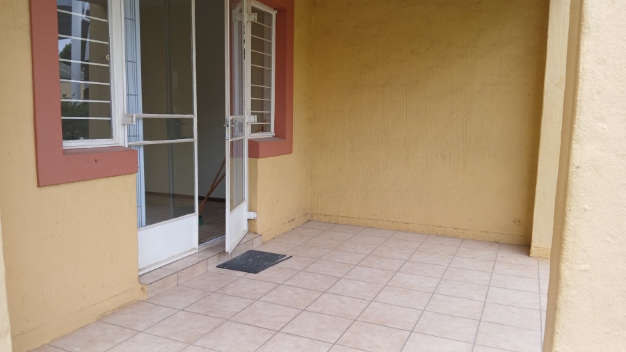 To Let 2 Bedroom Property for Rent in Sundowner Gauteng