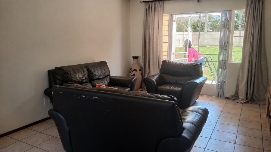 To Let 2 Bedroom Property for Rent in Sundowner Gauteng