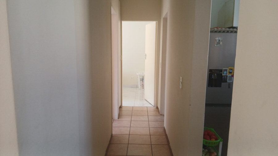 To Let 2 Bedroom Property for Rent in Sundowner Gauteng