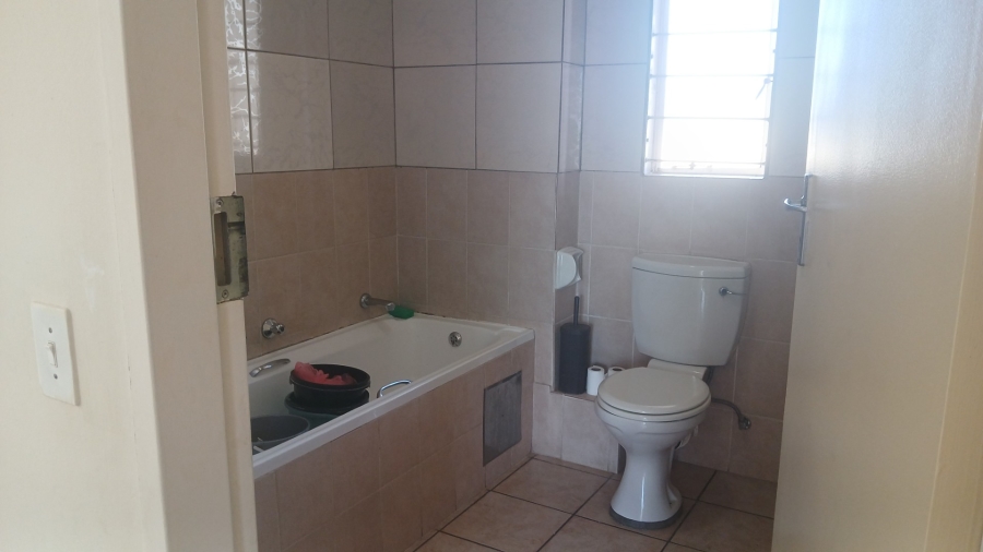 To Let 2 Bedroom Property for Rent in Sundowner Gauteng