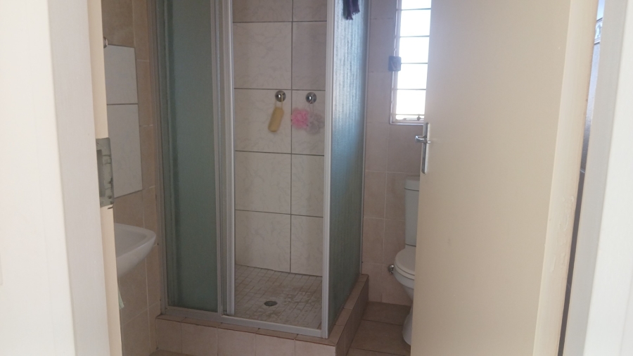 To Let 2 Bedroom Property for Rent in Sundowner Gauteng